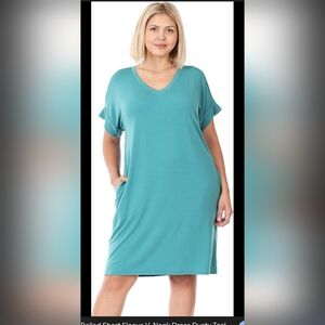 Zenana Outfitters V-Neck Short Sleeve Dress